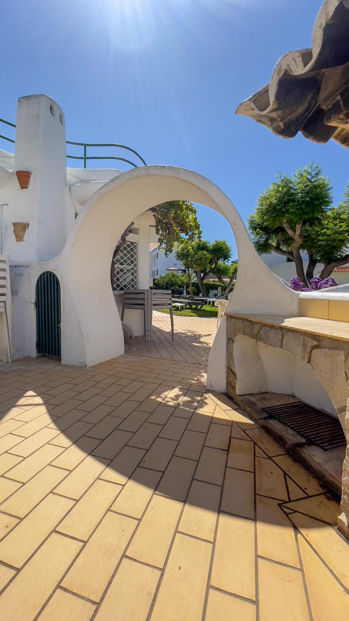Aldeamento Turístico Pino 3*